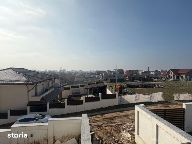 Casă cu 4 camere cu Teren 300 Mp în Plaiul Vulcanești