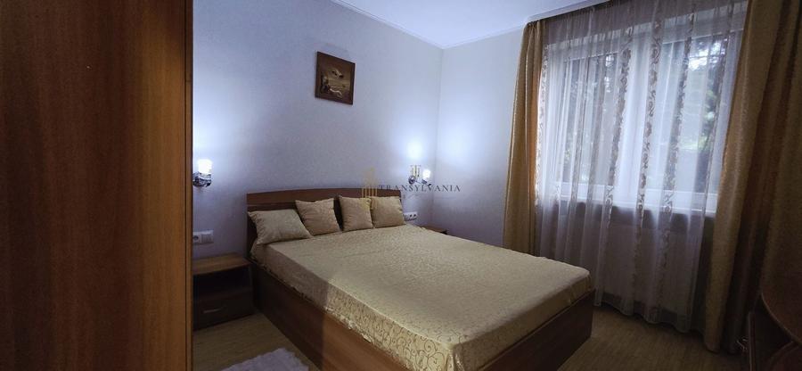 Apartament cu 3 camere semidecomandat, mobilat în Calea Dumbrăvii