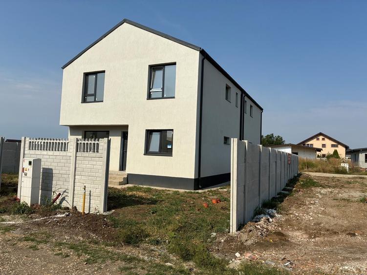 Casa P+1- zona verde si linistita, in apropierea stadionului, parcului, scolii si gradinitei - 2