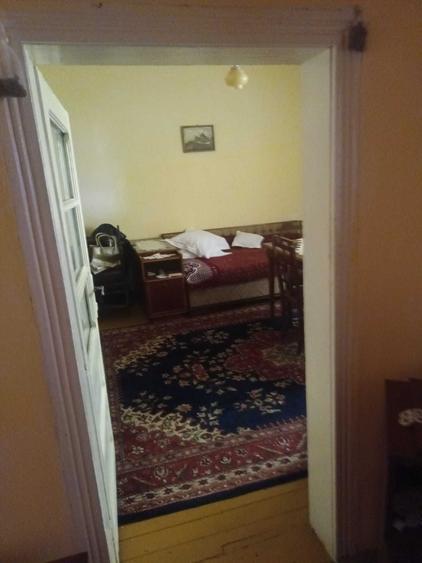Casă cu 4 camere în Dorobanți
