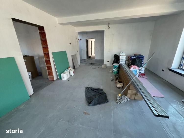Casă cu 4 camere în Mărăcineni