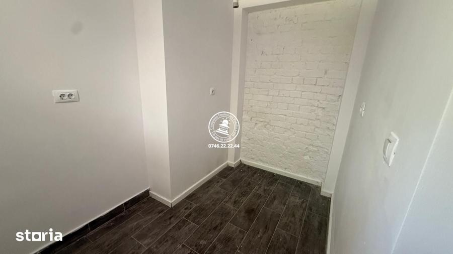 Casă cu 2 camere cu Teren 300 Mp în Central