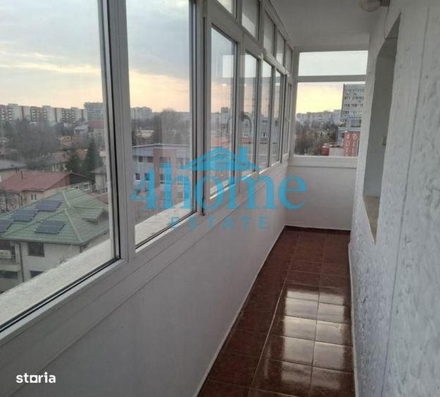 Apartament cu 3 camere, mobilat în Titan