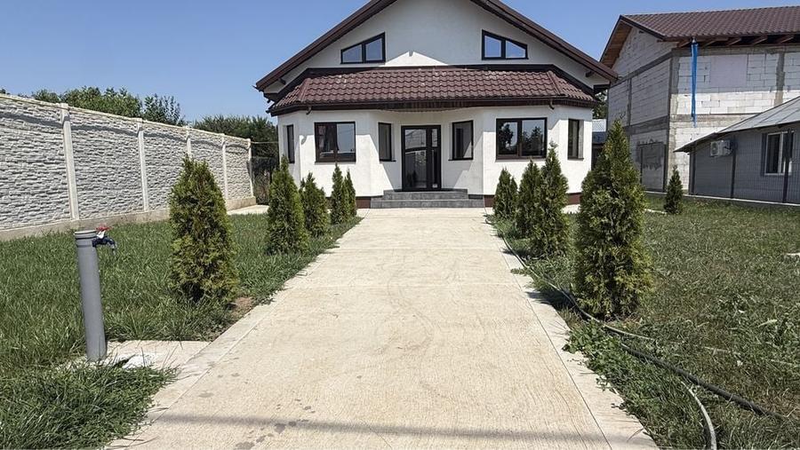Casă cu 4 camere în Chiscani