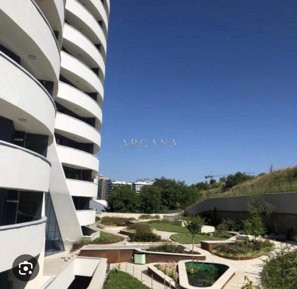 Apartament cu 3 camere semidecomandat, mobilat în Zorilor