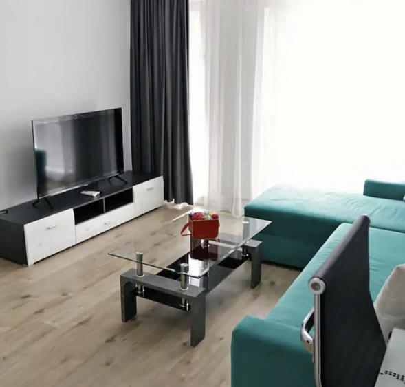 Apartament cu 2 camere semidecomandat în Pipera