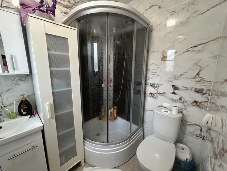 Casă individuală cu 4 camere cu Canalizare în Cetate