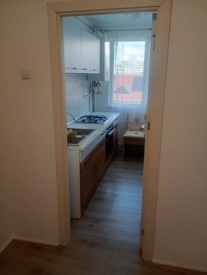 Inchiriez apartament 2 camere - 3