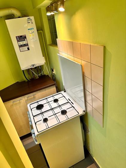 Apartament cu 4 camere decomandat în Complex Studențesc