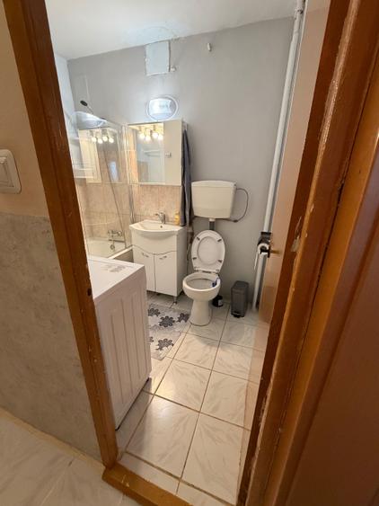 Garsonieră semidecomandată în Lipovei