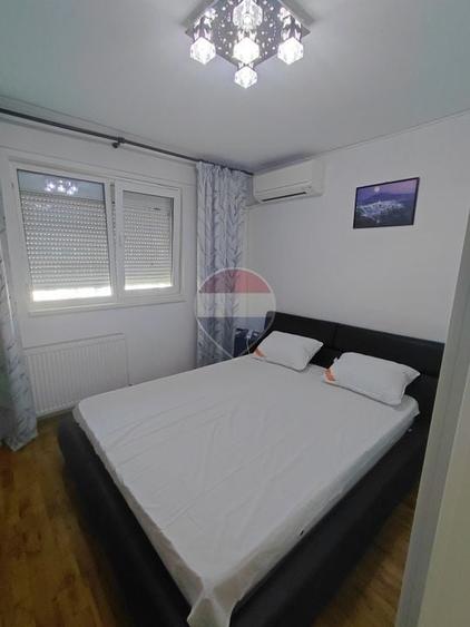 Apartament cu 2 camere semidecomandat, mobilat în Titan