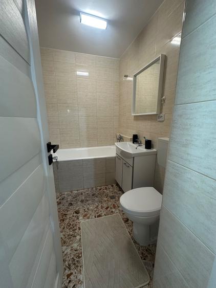 Apartament cu 2 camere decomandat în Băneasa