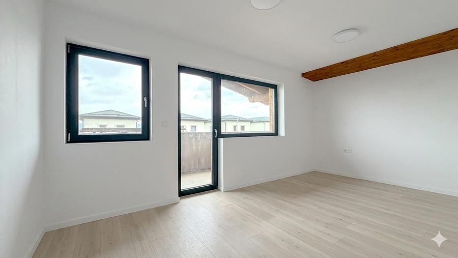 Casă individuală cu 4 camere cu Teren 900 Mp în Tărlungeni