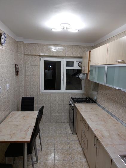 Apartament 3 camere/ 2 minute de metrou - 9