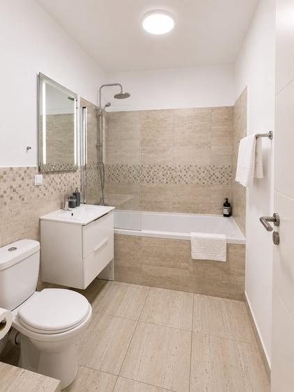Apartament cu 2 camere semidecomandat, mobilat în Florești