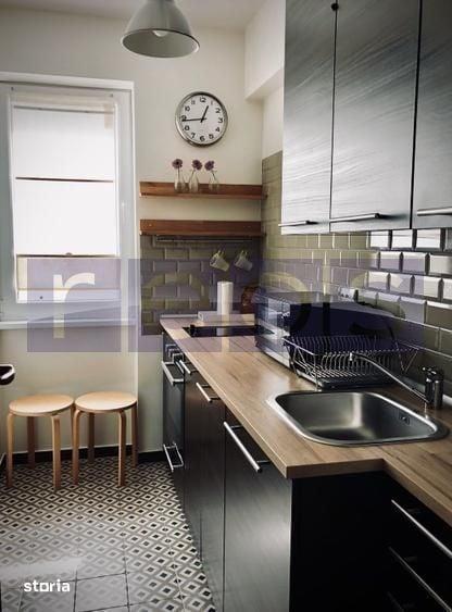 Apartament cu 2 camere semidecomandat în Cișmigiu