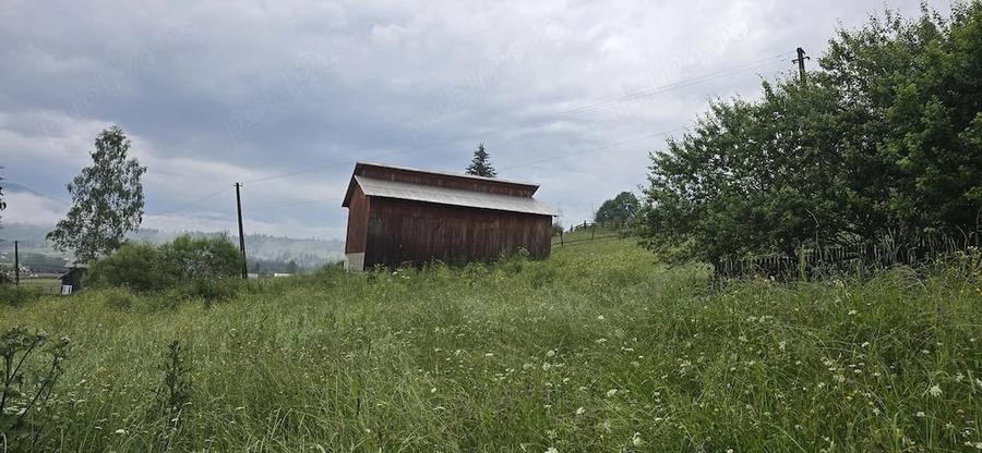 Teren de 5285 mp, în Poiana Stampei