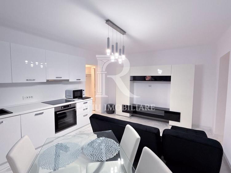 Apartament cu 3 camere decomandat, mobilat în Nufărul