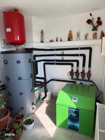 Casă cu 4 camere cu Teren 4000 Mp în Iecea Mare