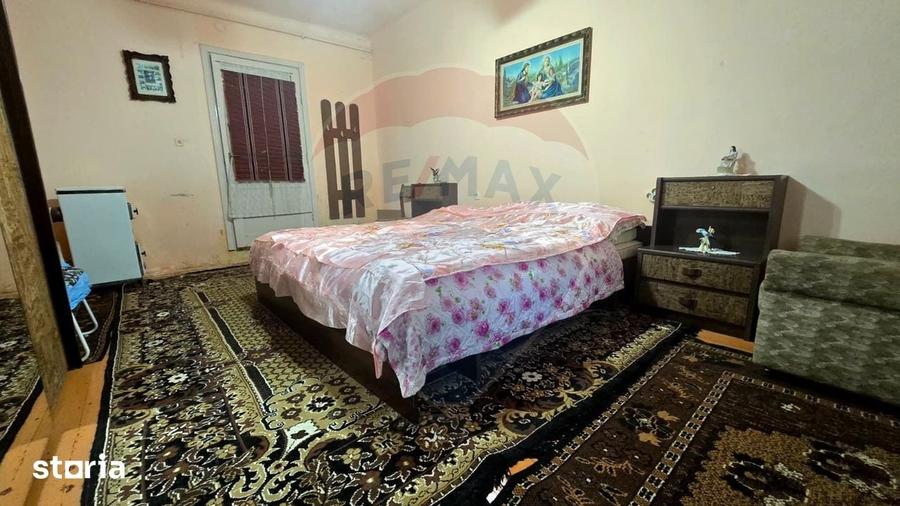 Casa str.STEJARULUI Cartier Mosnei - 12