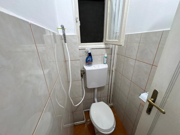 Apartament cu 4 camere în Gara de Nord