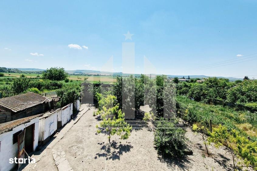 Casă cu 6 camere cu Teren 2457 Mp în Șona