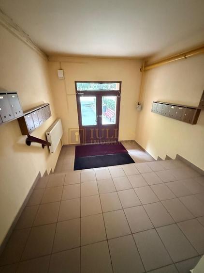 Apartament cu 3 camere decomandat, mobilat în Torontalului
