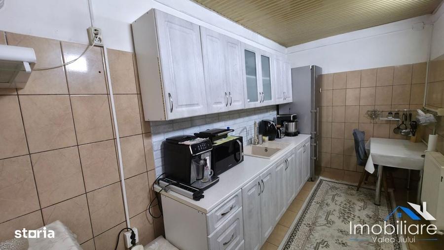 Casă cu 4 camere cu Teren 268 Mp în Central