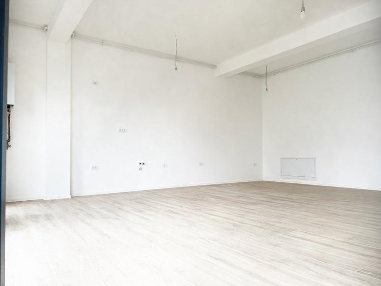 Spațiu comercial, de 77 mp, în Torontalului