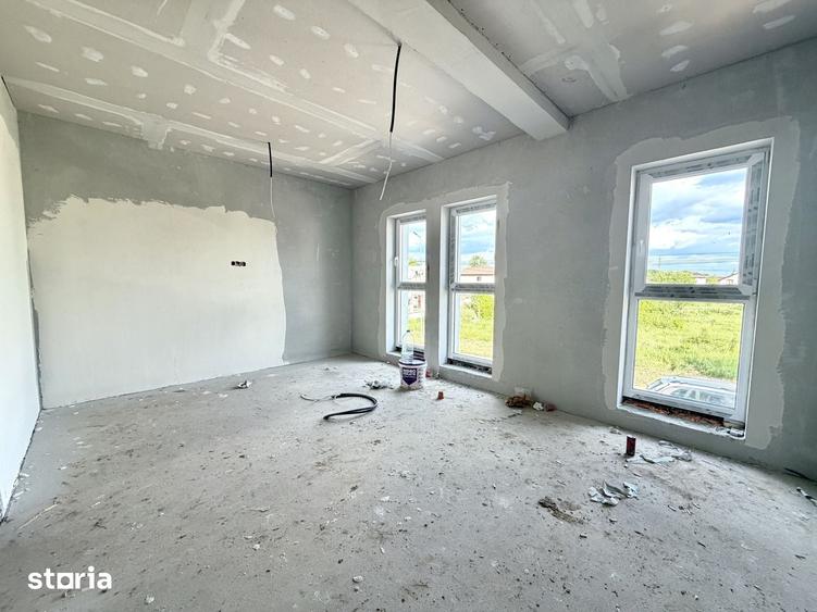 Casă cu 4 camere cu Teren 315 Mp în Ghiroda
