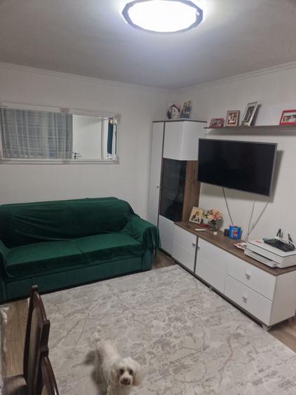Apartament cu 2 camere nedecomandat în Colanu