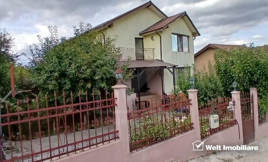 Casă individuală cu 7 camere cu Canalizare în Gruia