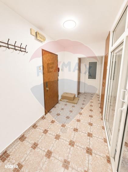 Apartament cu 2 camere în Centrul Civic