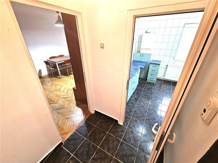 Apartament cu 2 camere semidecomandat în Cornișa