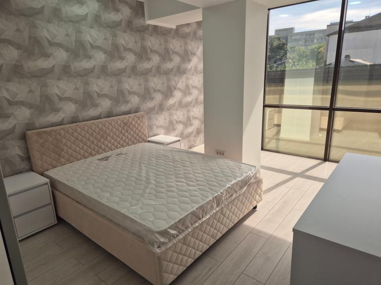 Apartament cu 3 camere în Militari