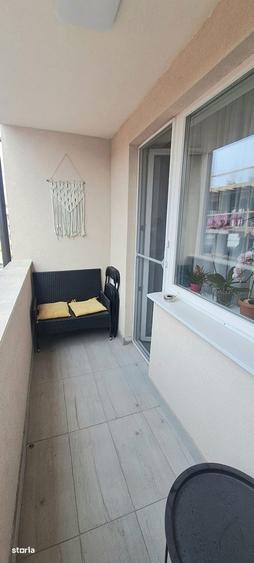 Apartament cu 3 camere, mobilat în Florești