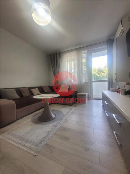 Apartament cu 2 camere semidecomandat în Republica