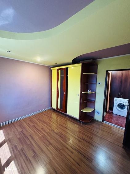 Apartament cu 2 camere decomandat în Miorița