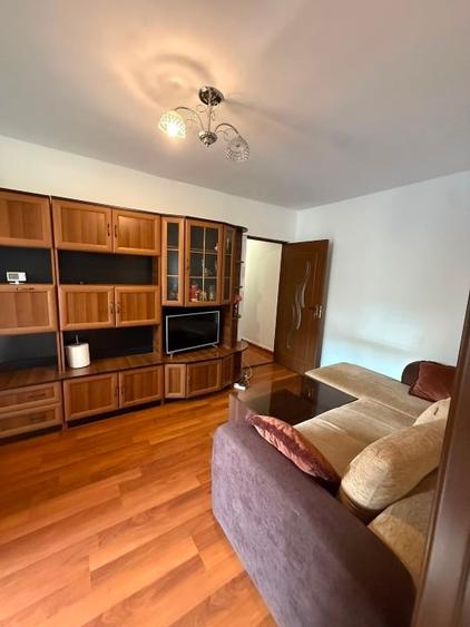 Proprietar închiriez apartament 2 camere, mobilat și utilat, Craiovei Comisariat - 1