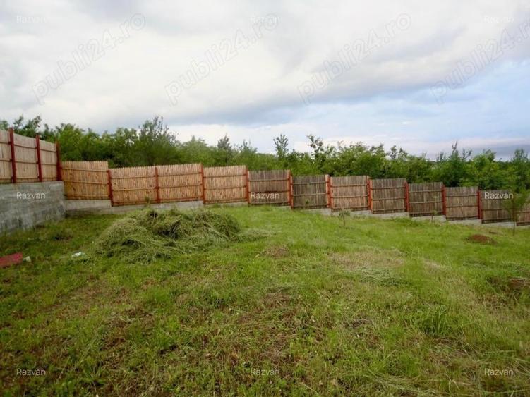 Casă cu 6 camere cu Teren 1510 Mp în Găgeni