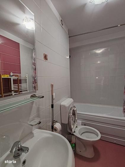 Garsonieră decomandată în Central