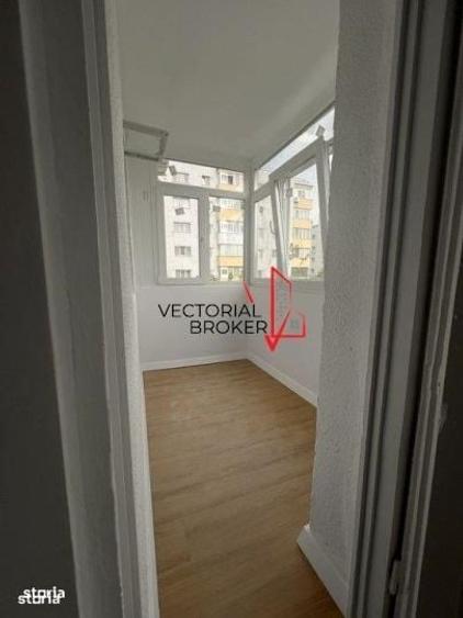 Apartament cu 3 camere decomandat în Dristor