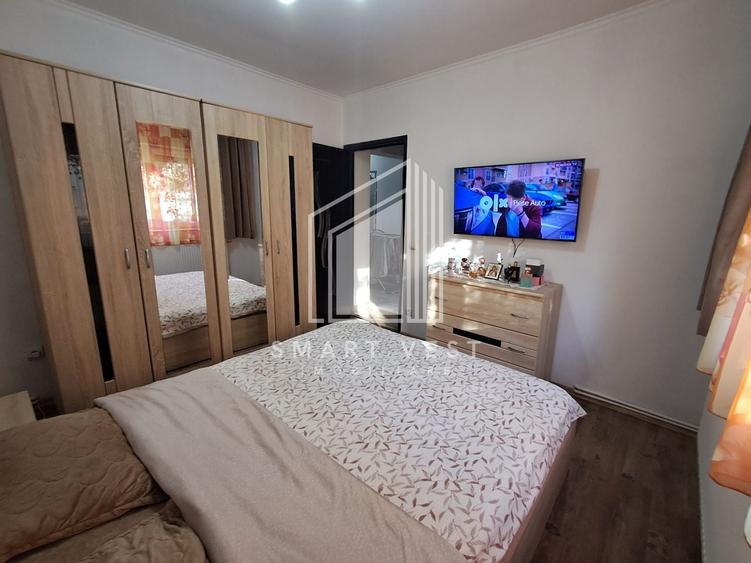 Apartament cu 3 camere decomandat, mobilat în Micro 16