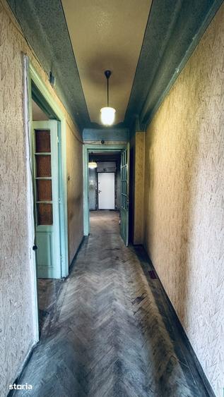 Apartament cu 4 camere decomandat în Centrul Istoric