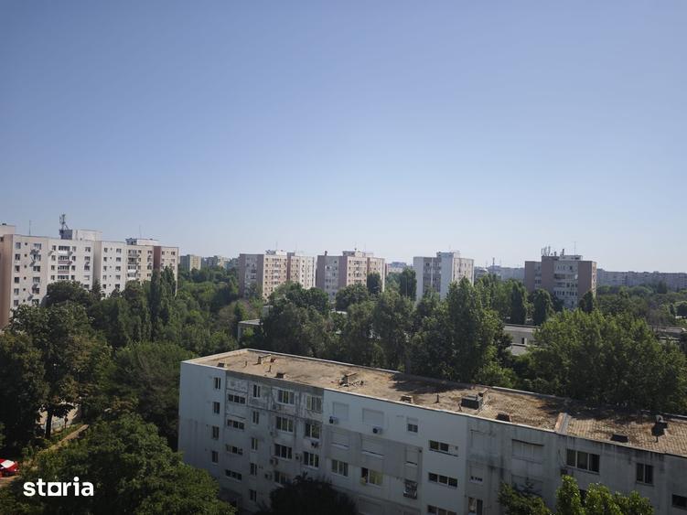 Apartament cu 3 camere semidecomandat în Drumul Taberei