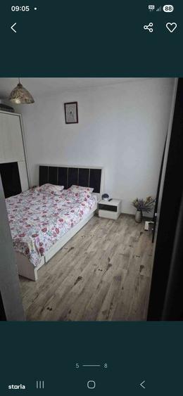Apartament cu 3 camere semidecomandat în Rahova