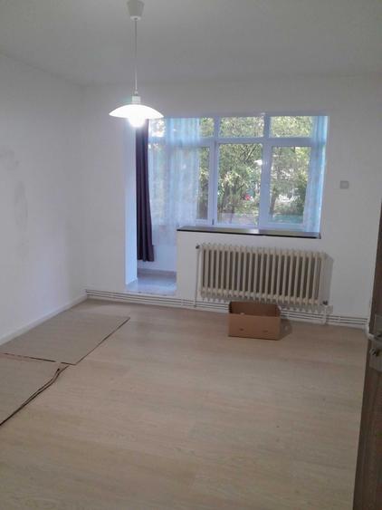 Apartament cu 2 camere semidecomandat în Tătărași
