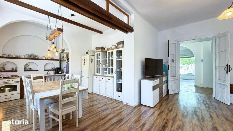 Casă cu 4 camere cu Teren 520 Mp în Central