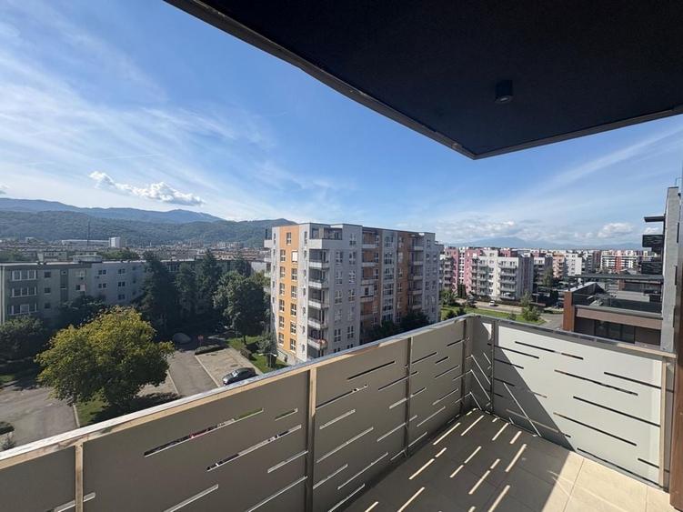 Apartament cu 3 camere decomandat în Avantgarden