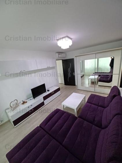 Apartament cu 2 camere semidecomandat în Independenței
